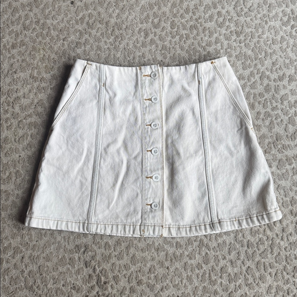 Wilfred Free Cream Denim Button Up Mini Skirt, size 8